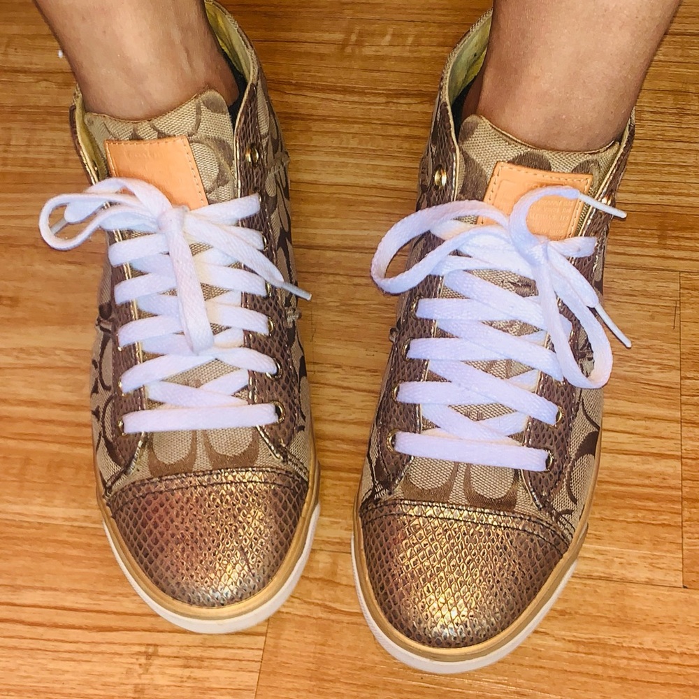 Coach Shoes size 8.5